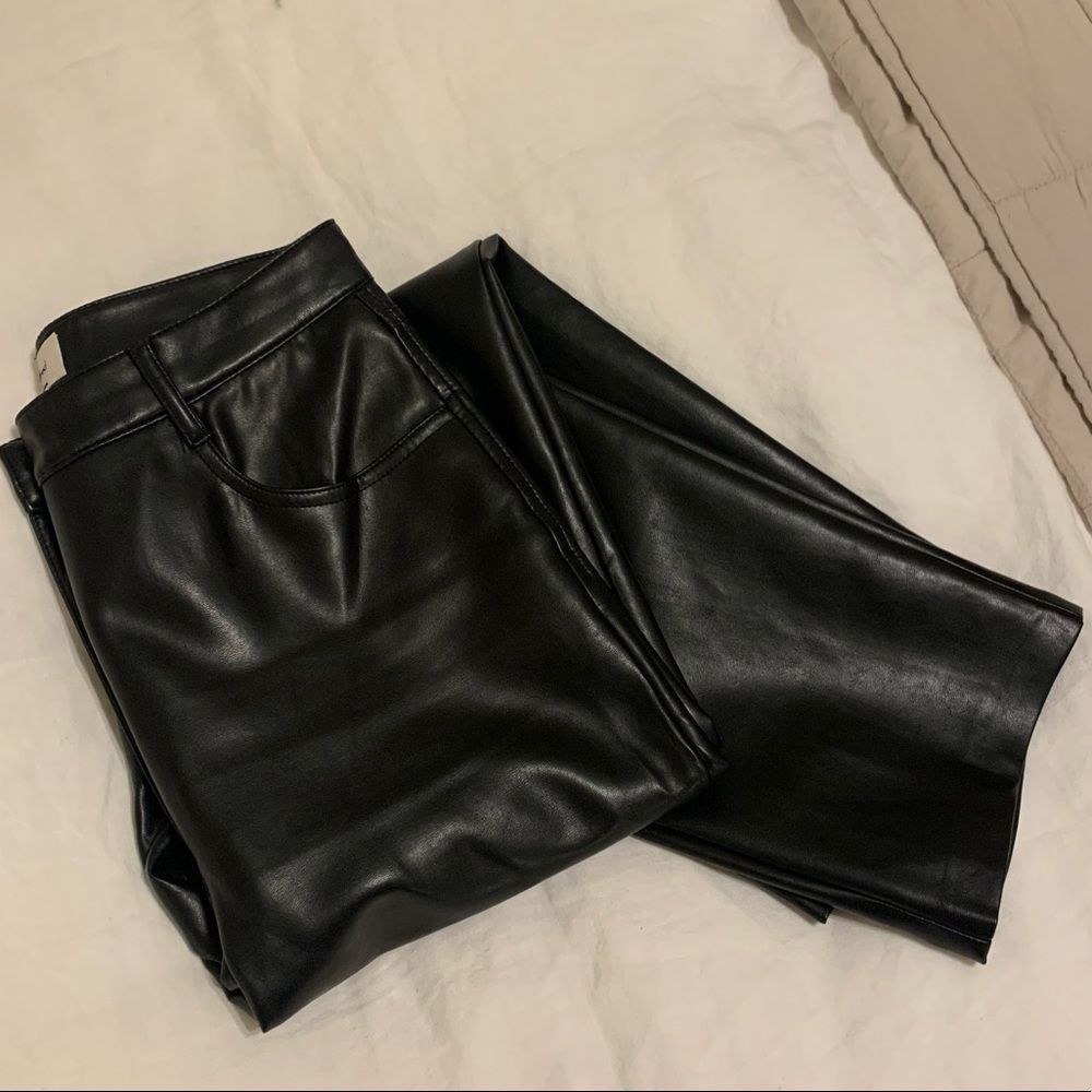 Wilfred Melina Cropped Pant - Black Vegan Leather